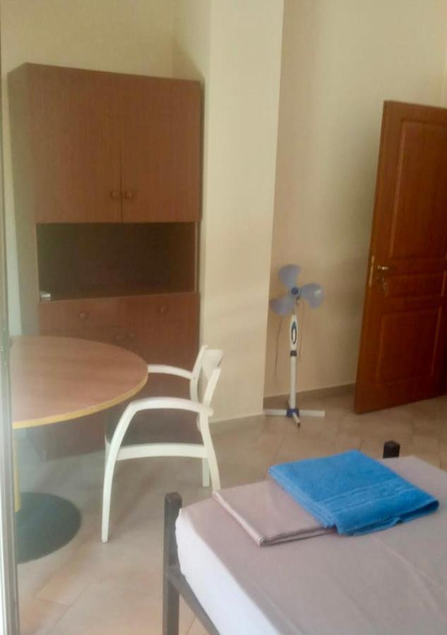 Nina Guest House Τίρανα Εξωτερικό φωτογραφία