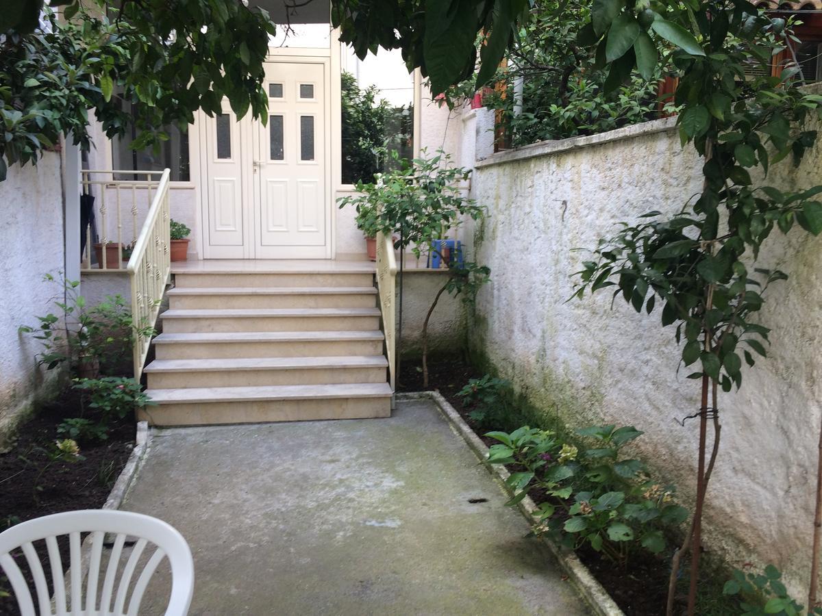 Nina Guest House Τίρανα Εξωτερικό φωτογραφία
